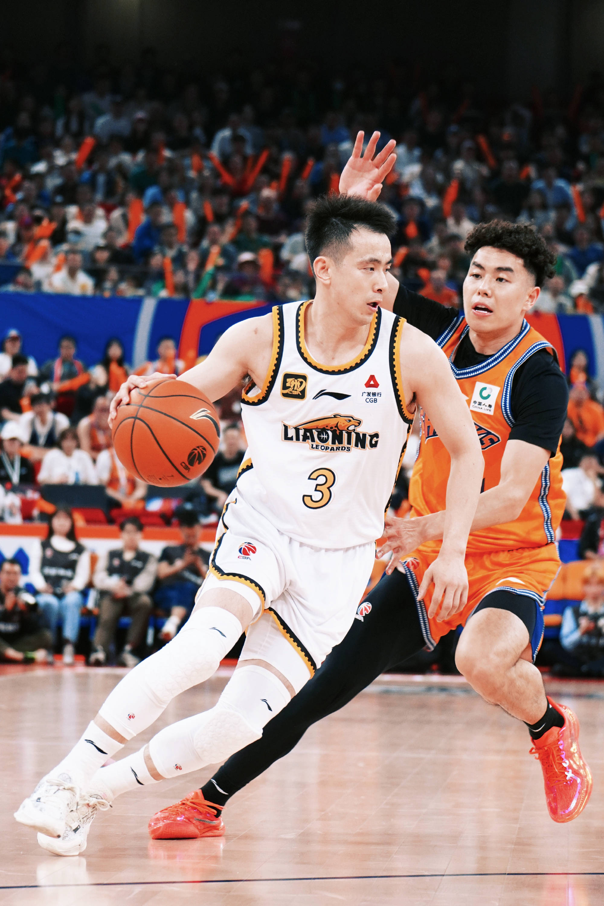 从辽宁本钢12连胜看CBA争冠格局：广东新疆成最大对手