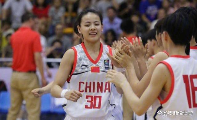 凯发体育平台-超高效率！杨舒予9投8中&amp;三分2中1攻下17分4板4助